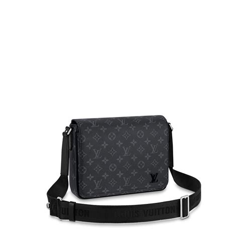 louis vuitton taiga dersou messenger bag|louis vuitton district pm messenger.